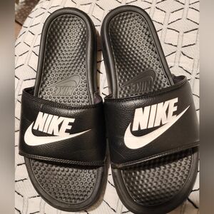 Nike slides